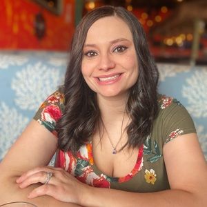 Meet your Posher, Rachel